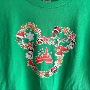 Disney Castle Mickey Minnie Christmas Snacks Tee Shirt Kids Youth Small